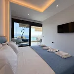 Azure Serenity 8 Апартаменты