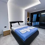 Azure Serenity 8 Апартаменты