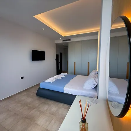 Azure Serenity 8 公寓 Sarandë