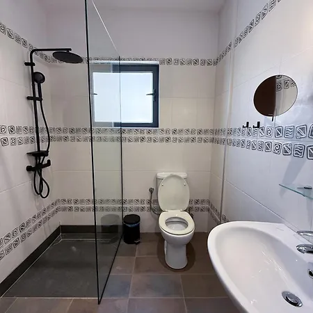 Azure Serenity 8 * Sarandë