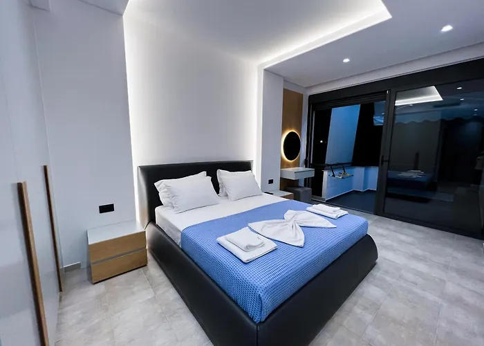 Azure Serenity 8 Apartment